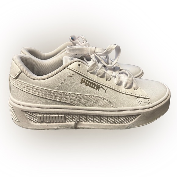 Puma Shoes - Puma Women’s size 7 Soft foam White Sneakers -NEW w/o box